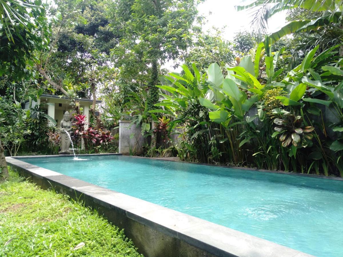 Manggis Sari Guesthouse Ubud  Exterior photo